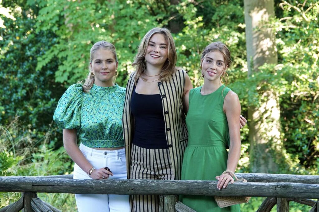 Amalia, Alexia en Ariane 2025: Het is oké om niet oké te zijn. Beeld: ©RVD