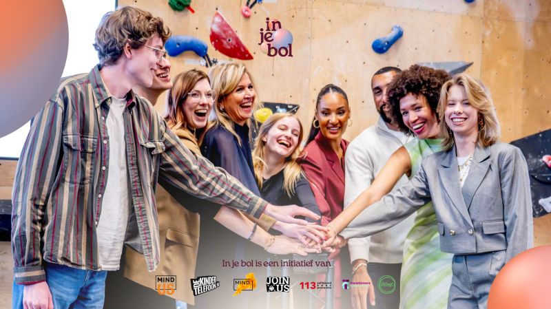 Lancering In je bol, initiatief van oa. @ease