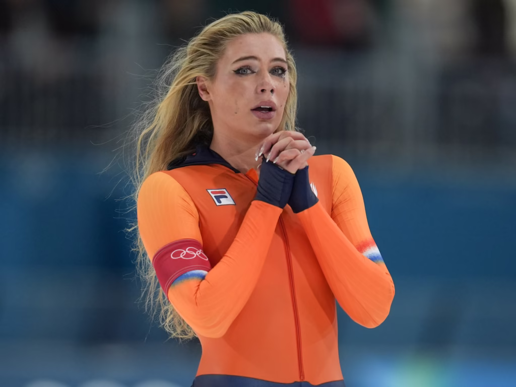 Olympisch kampioenen Antoinette, Femke en Jutta inspireren jongeren met hun verhalen over prestatiedruk, pesten en jezelf blijven.